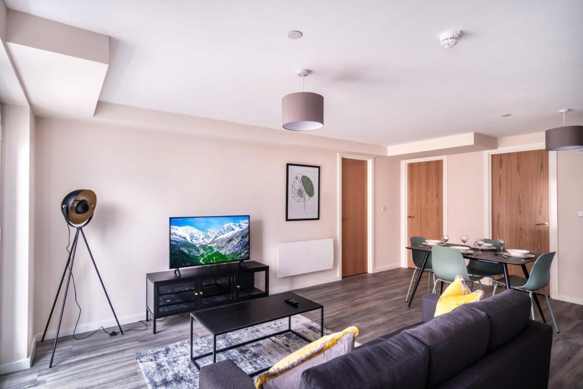 Modern & Spacious 2 Bed Apartment In Manchester Eksteriør bilde