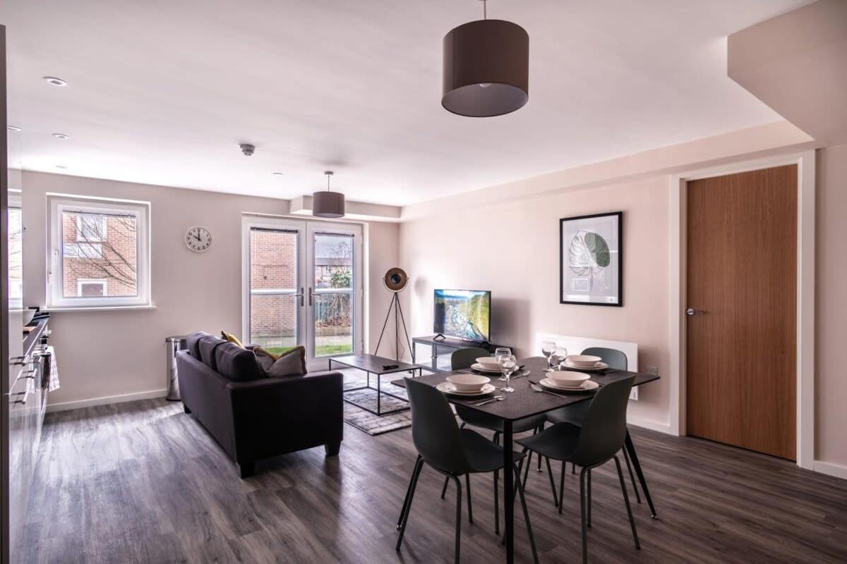 Modern & Spacious 2 Bed Apartment In Manchester Eksteriør bilde